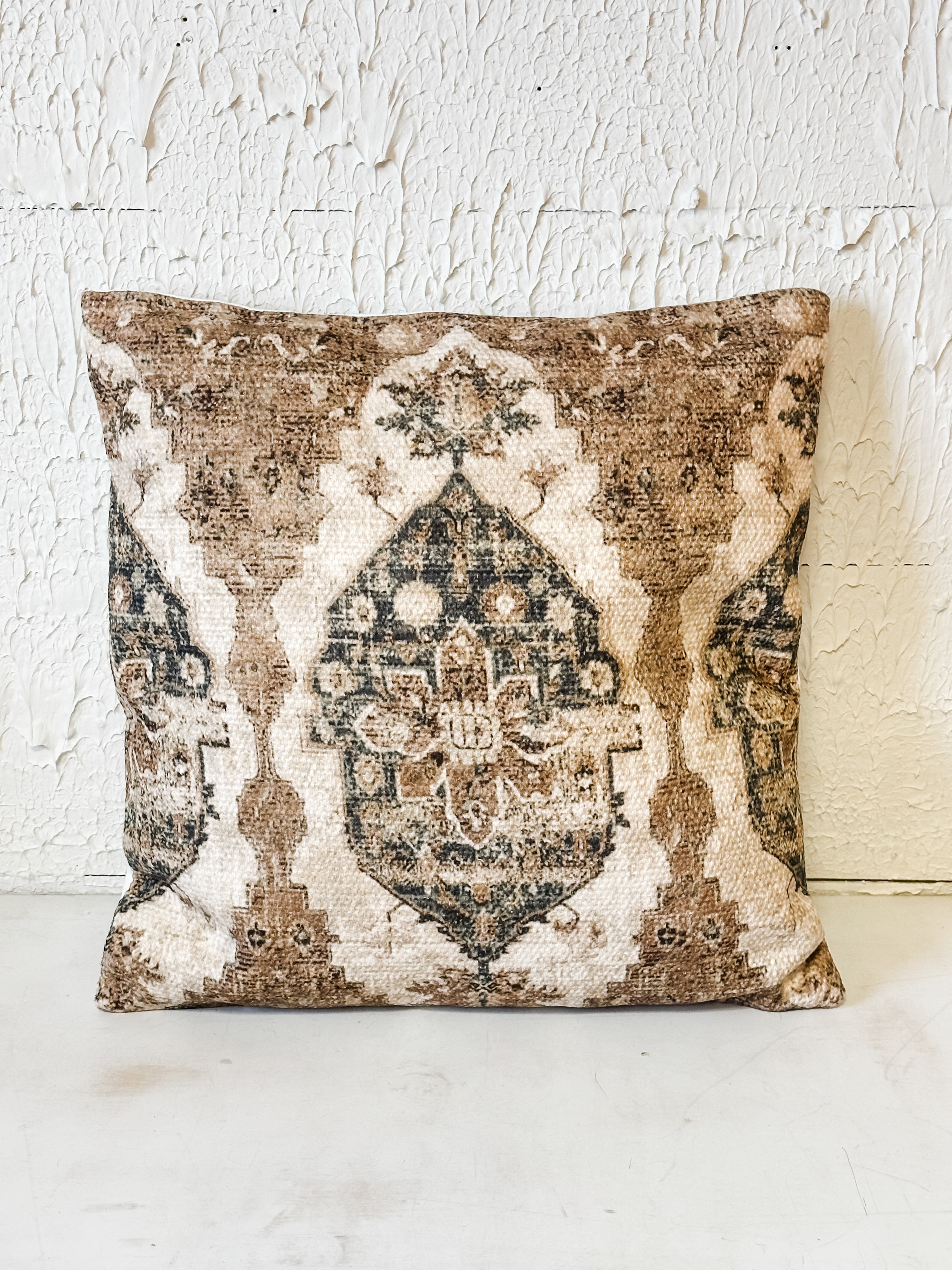 Pillow - Knubby Slub Antique Rug, Navy